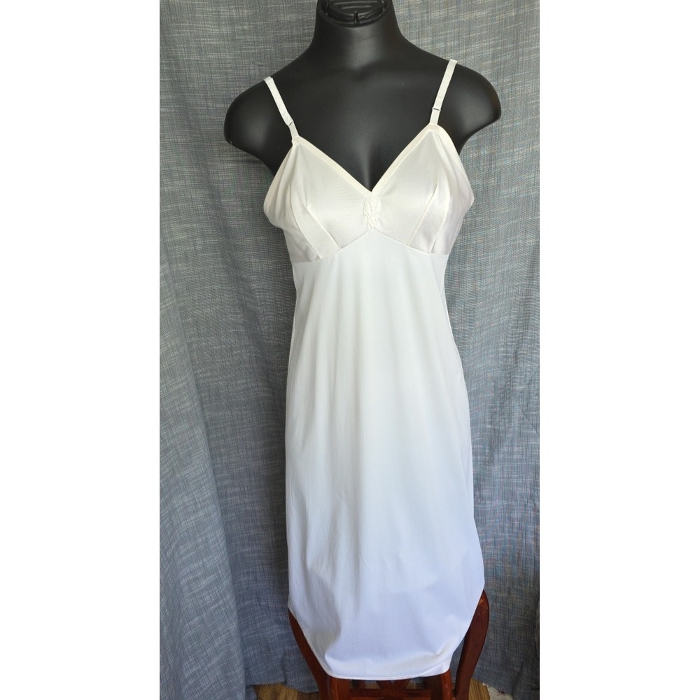 Vintage Vanity Fair Full Slip Antron III Nylon Size 34 Ivory White Fairy Prairie - Picture 6 of 14
